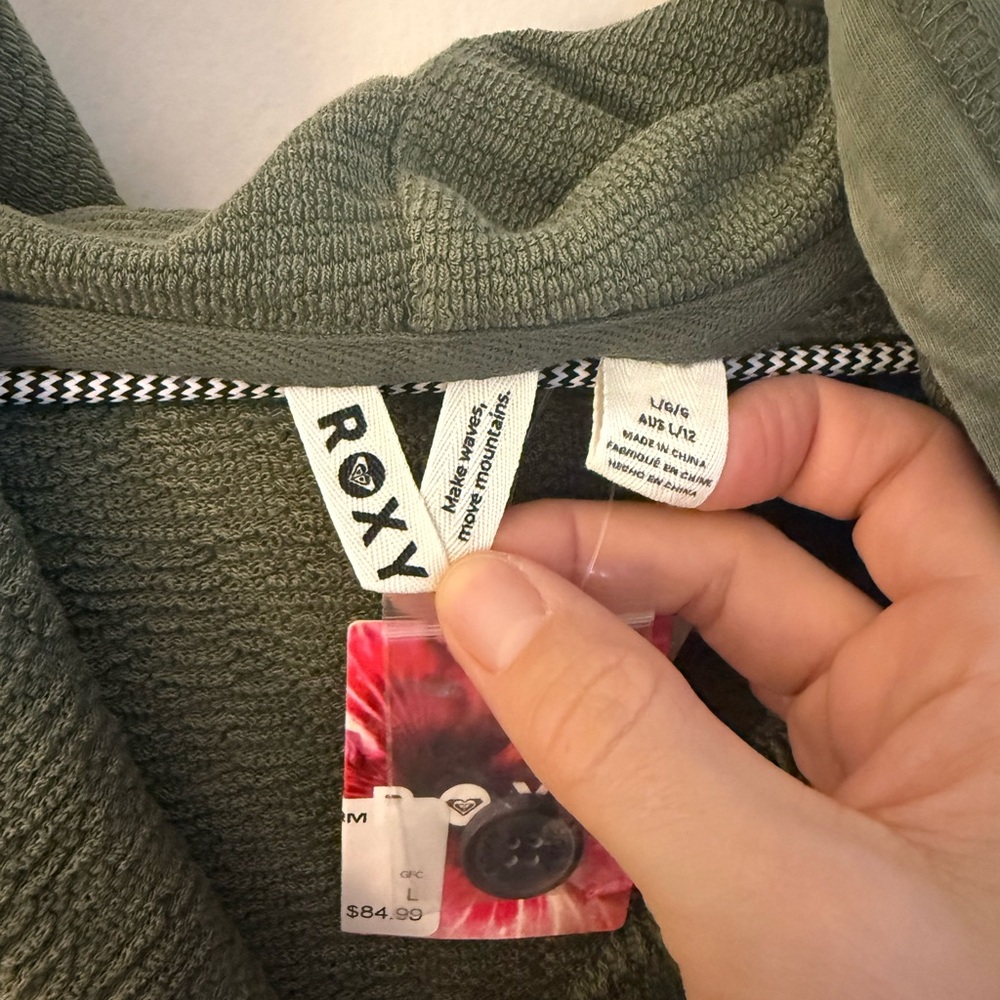 NWT Roxy olive green button up shacket large - Picture 4 of 6